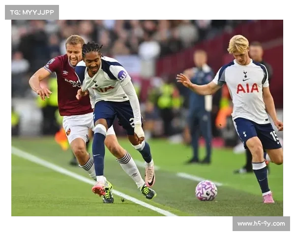 英超联赛热刺1-2遭西汉姆联补时绝杀，罗梅罗破门难救主